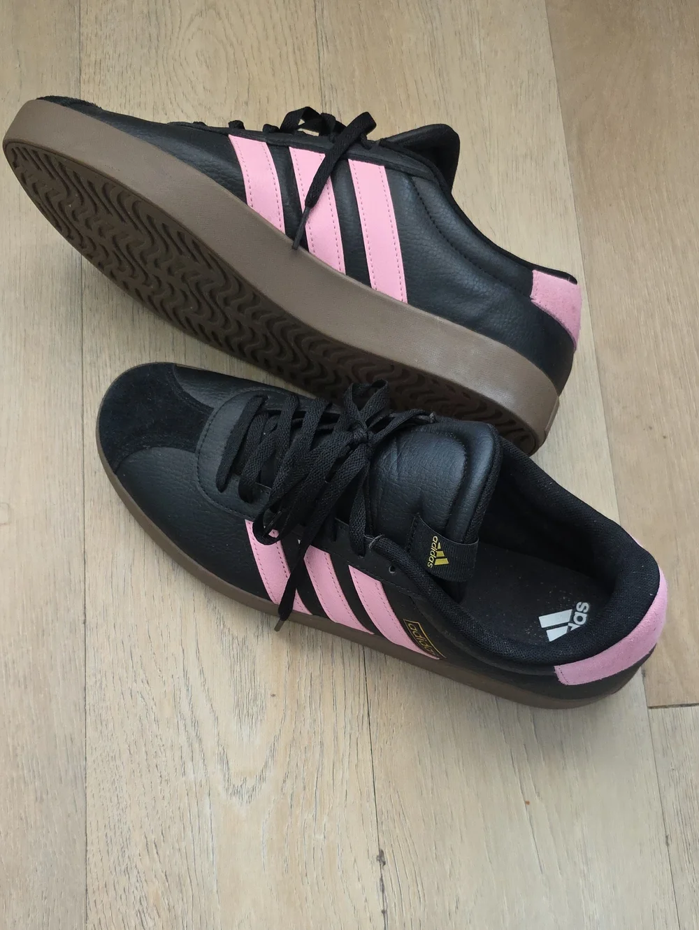 MENS SIZE 12 Adidas Black Sneakers with Pink Stripes